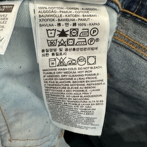 NWT Levi’s Men’s 550 Relaxed Fit Jeans Size 40 x 30 - Picture 8 of 9